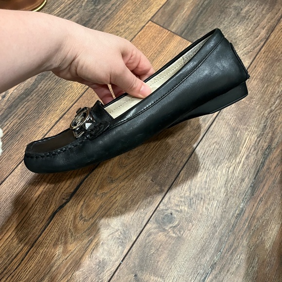 Michael Kors Classic Real Leather Flats - Picture 3 of 5